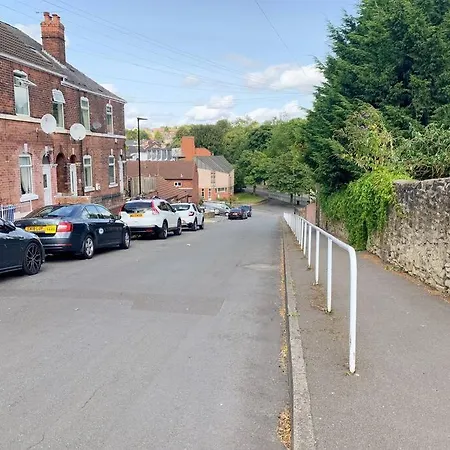 Apartment 1 - Stylish In A Shared House Sheffield